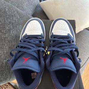 Blue and White Low-Top Sneakers with Classic Design